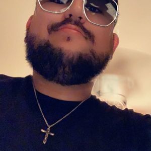 Meet your Posher, Julian